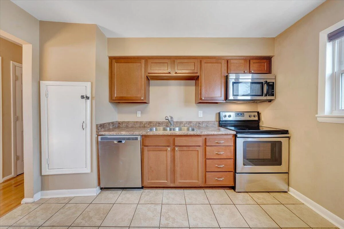 3853 Red Fox DR NW - Photo 8