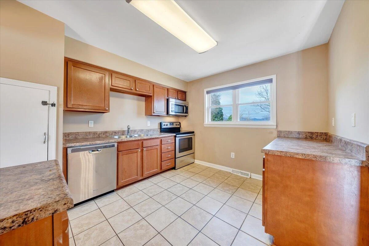 3853 Red Fox DR NW - Photo 9