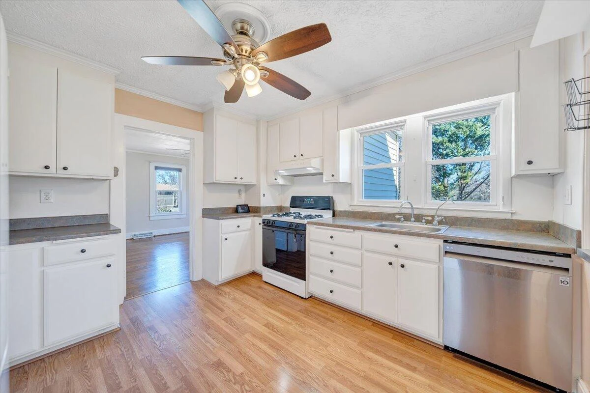 505 Republic RD - Photo 12