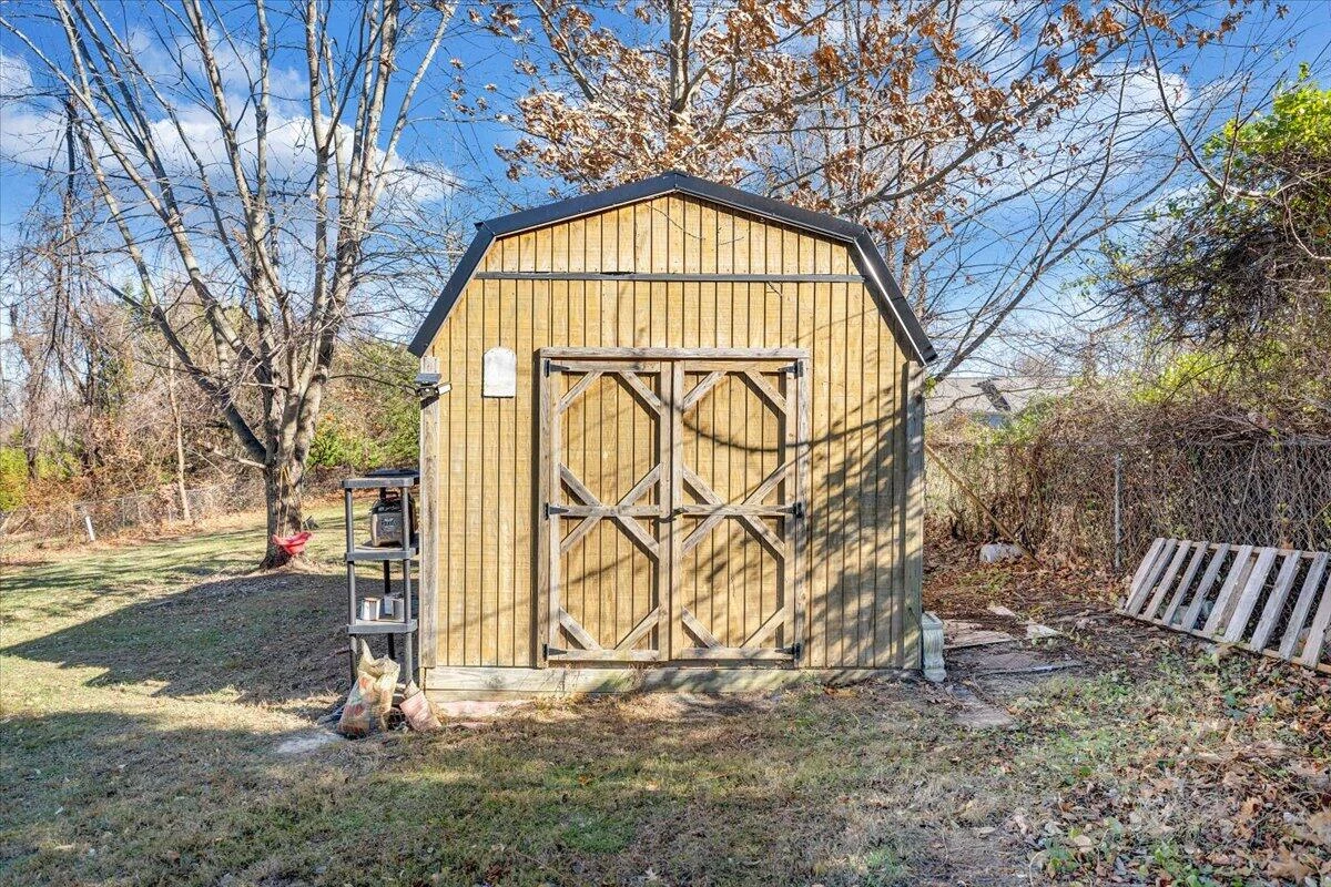 505 Republic RD - Photo 35