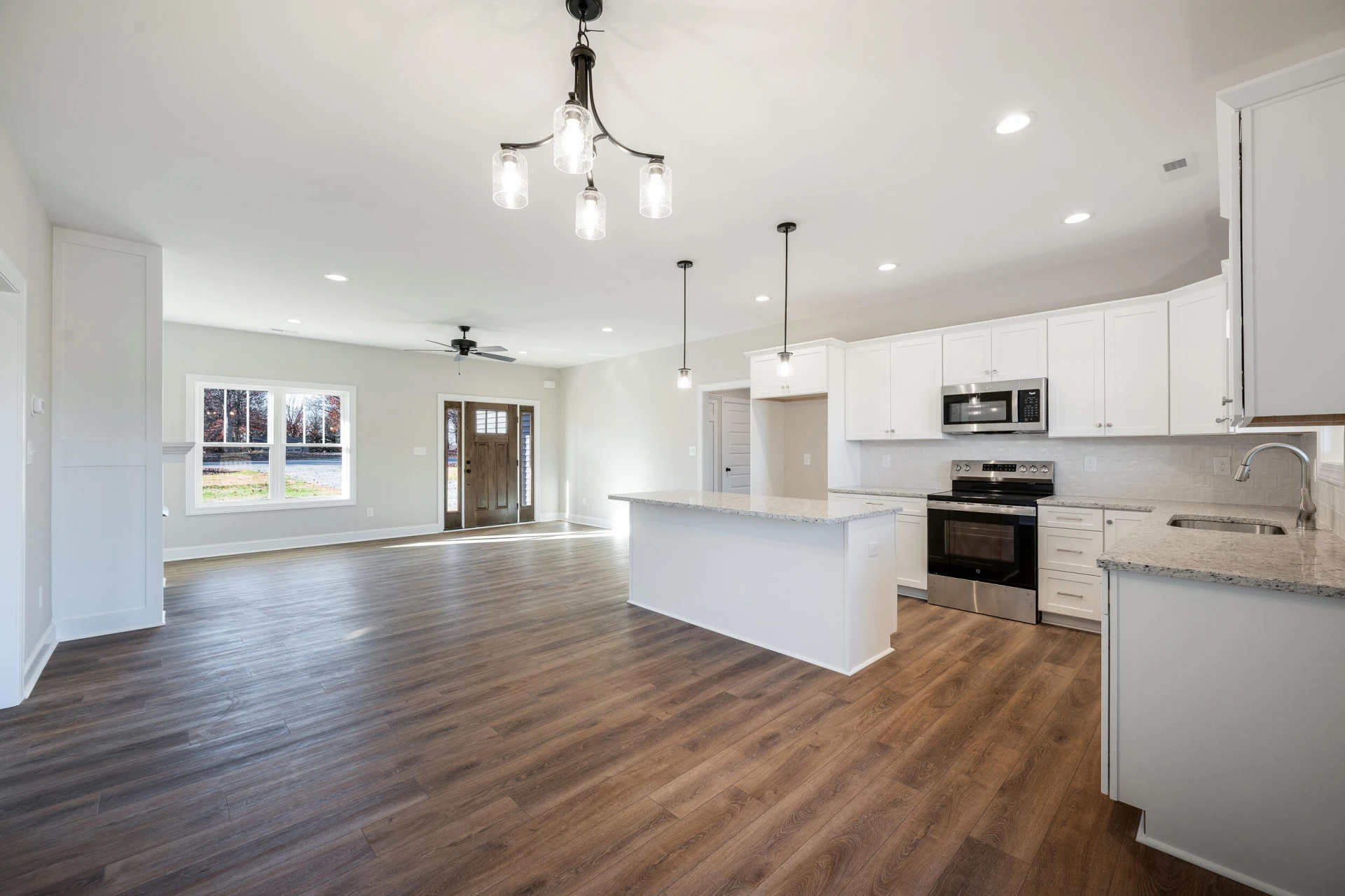 10494 Leesville RD - Photo 12