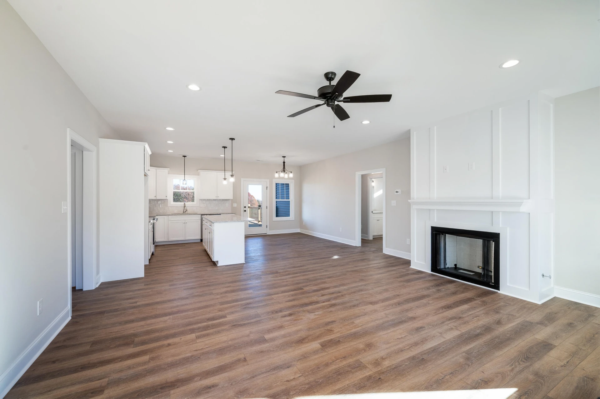 10494 Leesville RD - Photo 2
