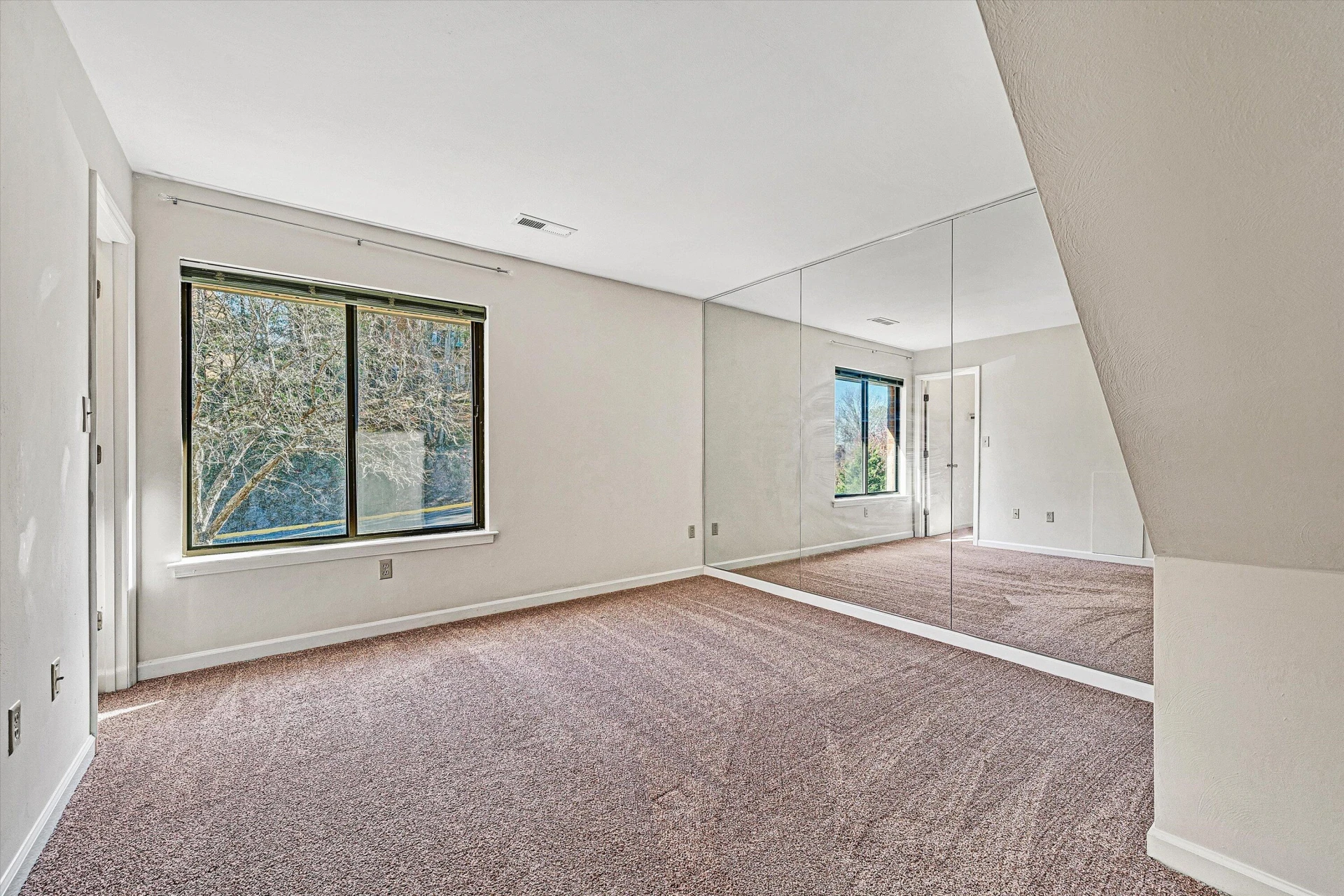 3347 Forest Ridge RD - Photo 12