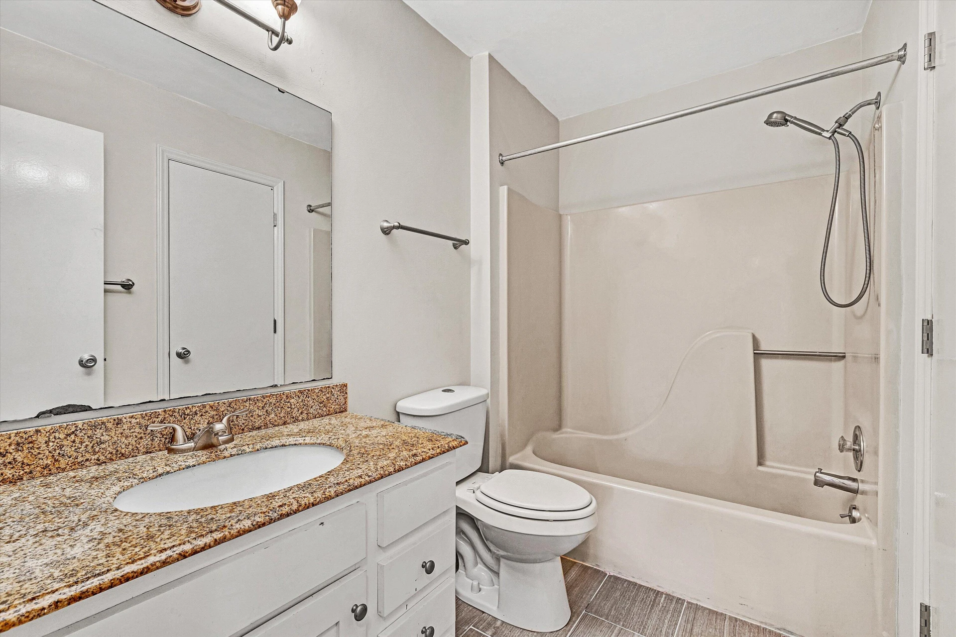 3347 Forest Ridge RD - Photo 13