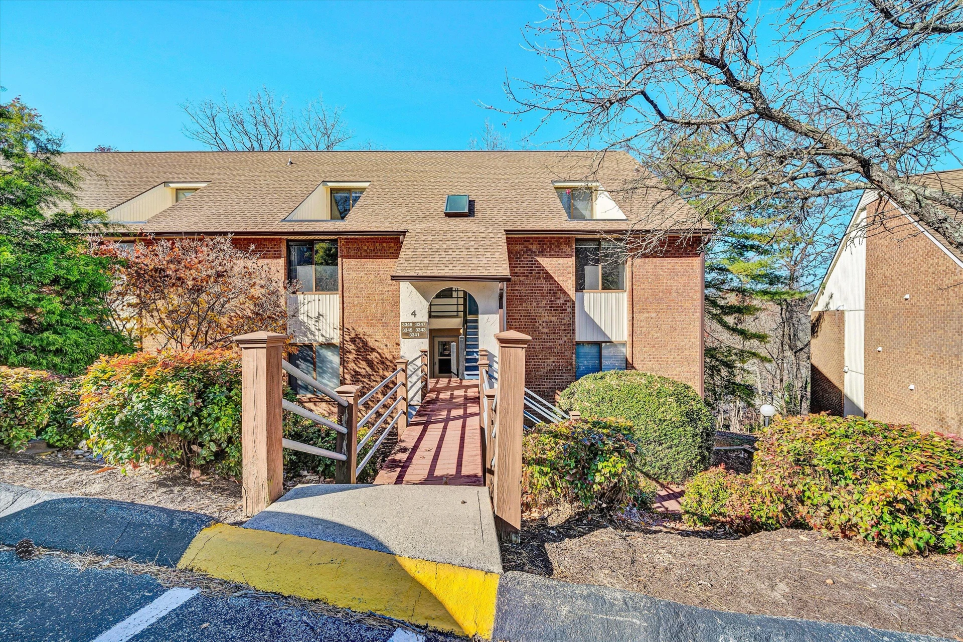 3347 Forest Ridge RD - Photo 2