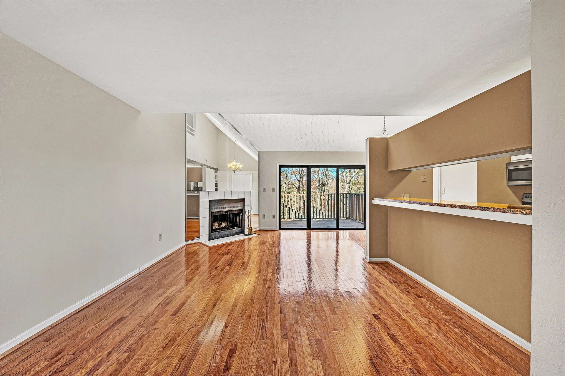 3347 Forest Ridge RD - Photo 4