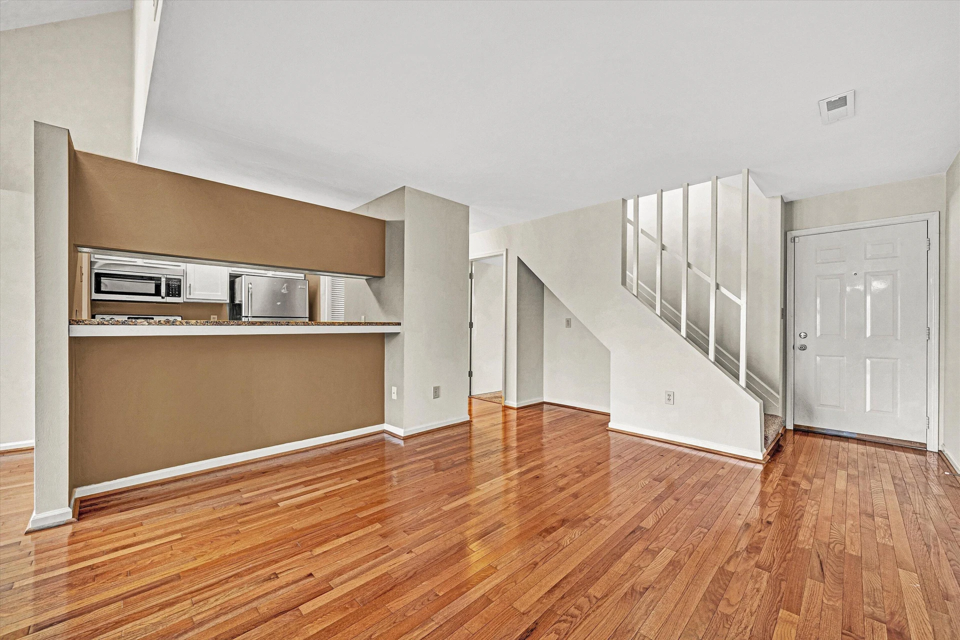 3347 Forest Ridge RD - Photo 5