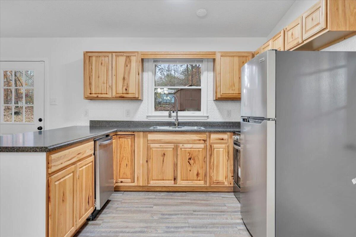 254 Pinewood LN - Photo 11