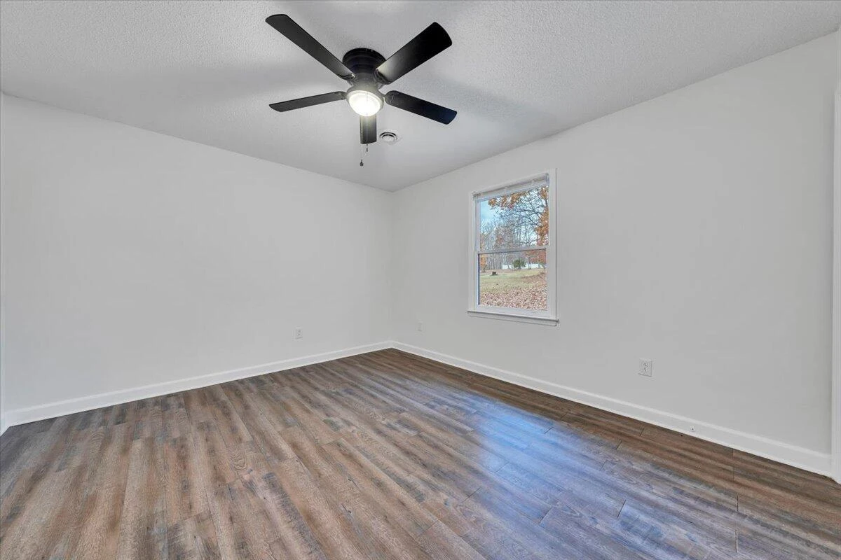 254 Pinewood LN - Photo 13
