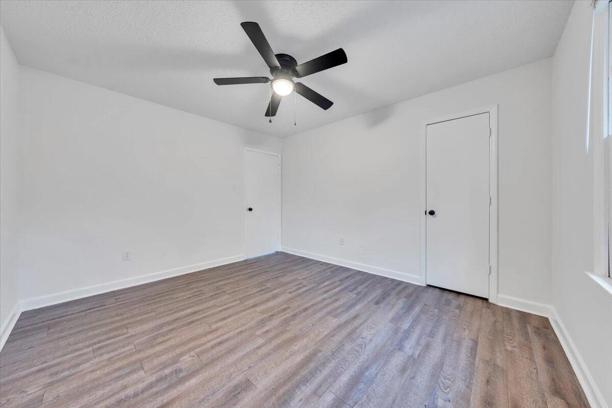 254 Pinewood LN - Photo 20