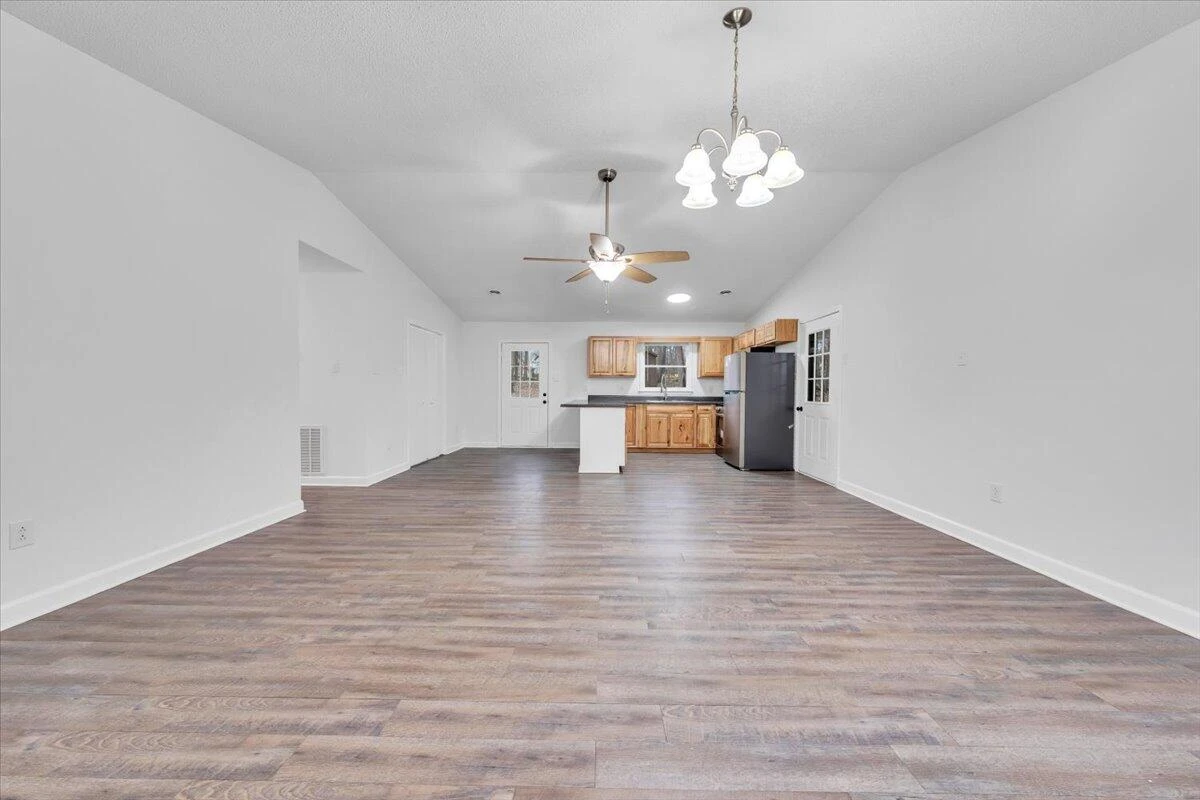 254 Pinewood LN - Photo 3