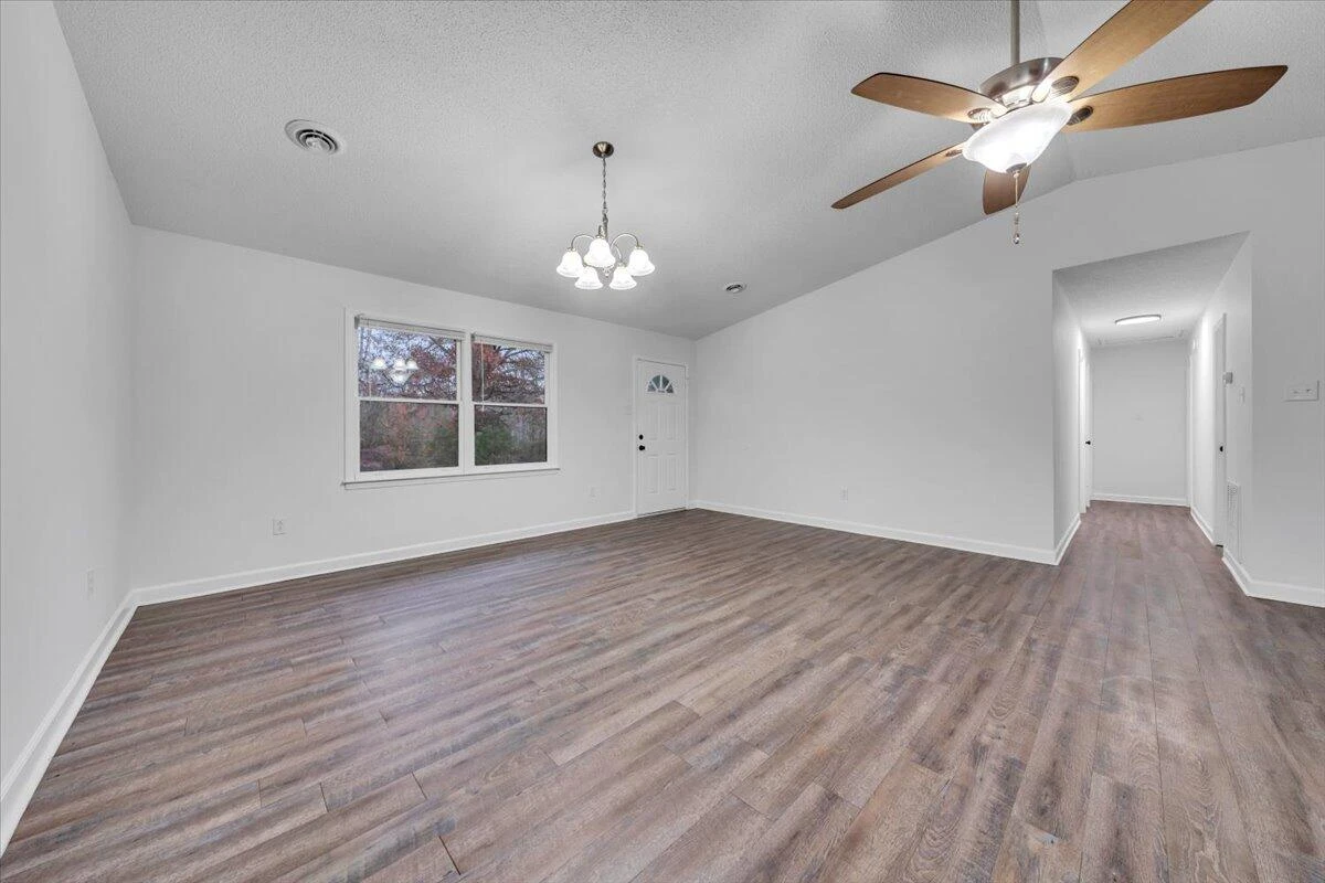 254 Pinewood LN - Photo 5