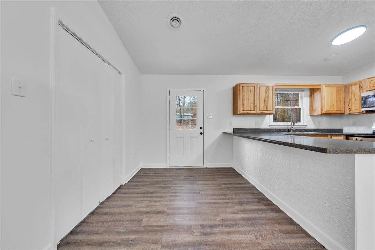 254 Pinewood LN - Photo 7