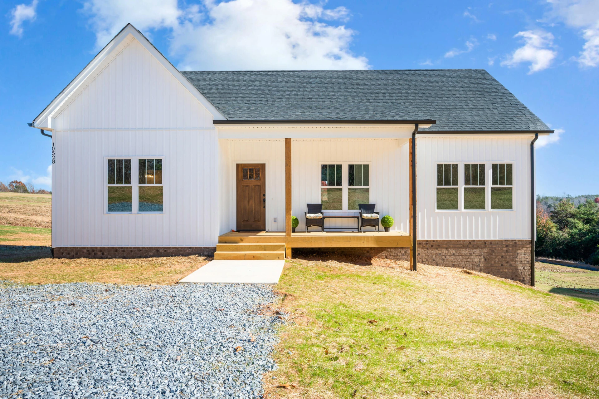 10528 Leesville RD