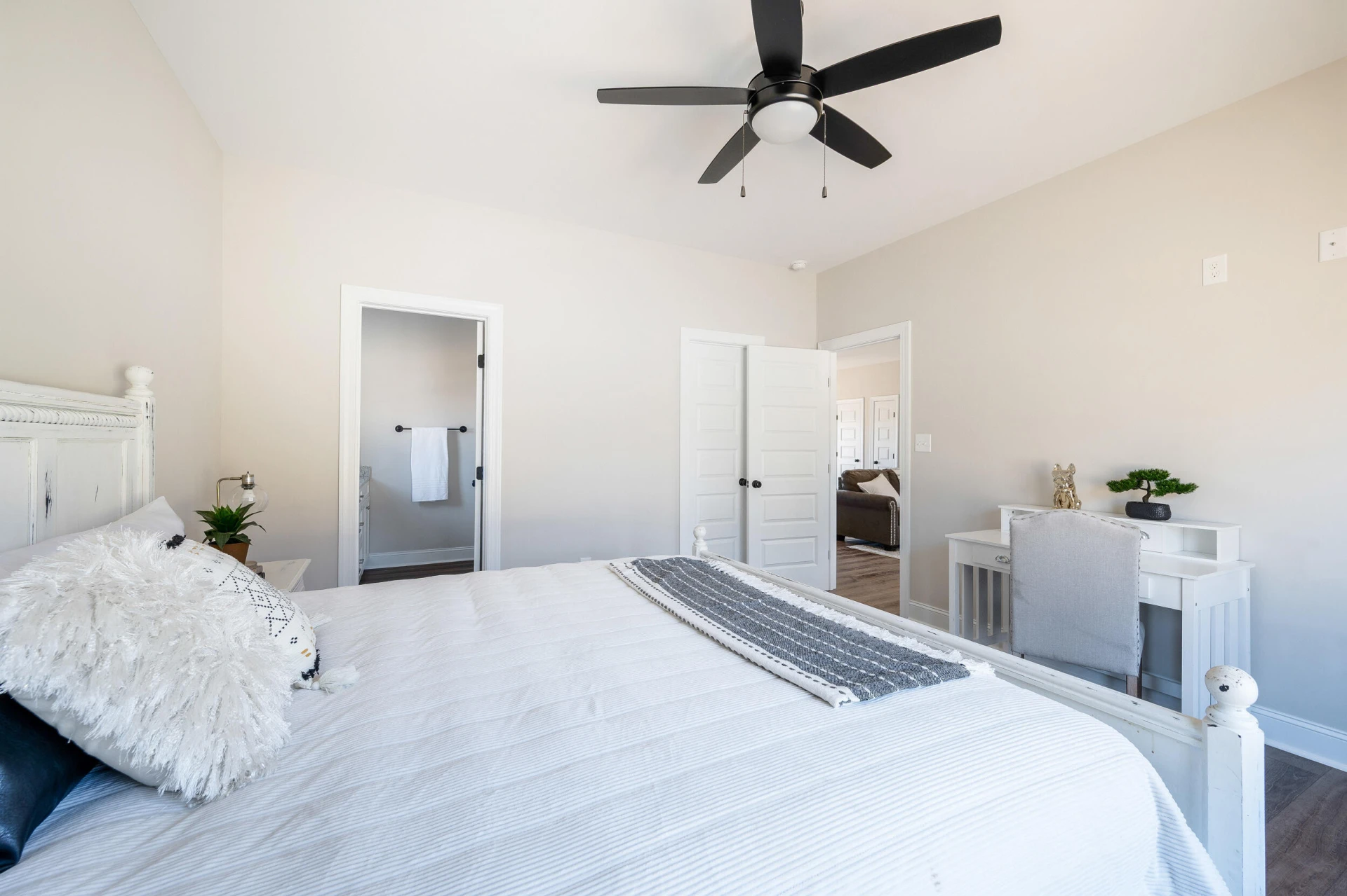 10528 Leesville RD - Photo 20