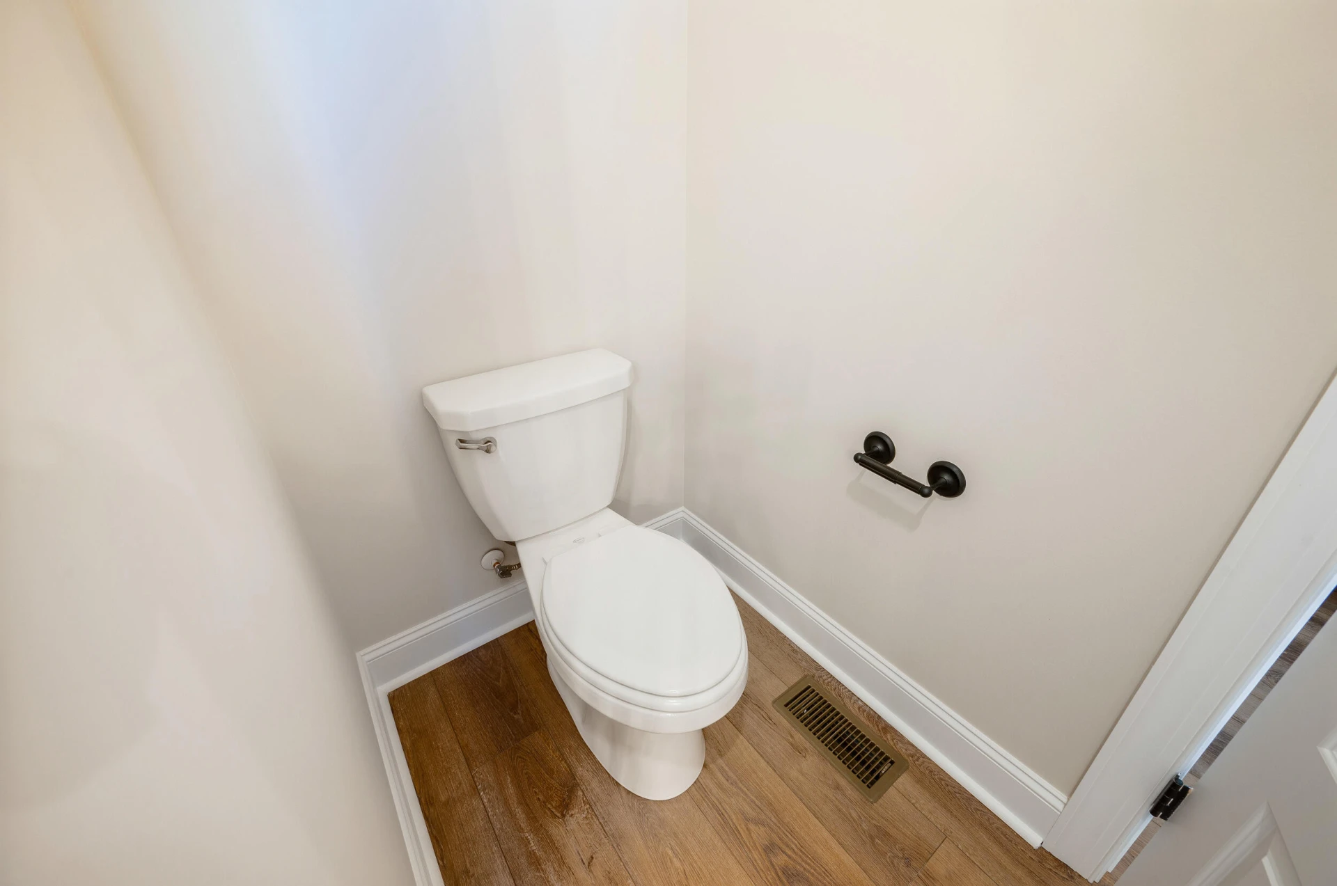 10528 Leesville RD - Photo 25