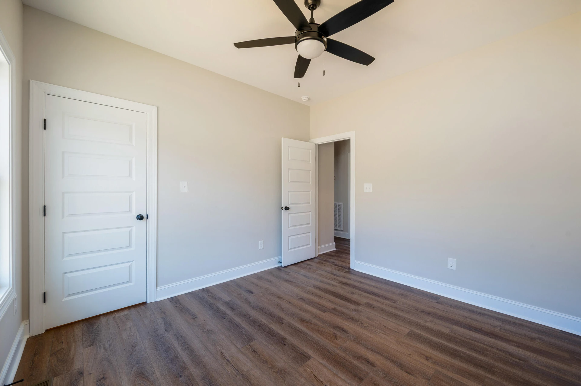 10528 Leesville RD - Photo 33