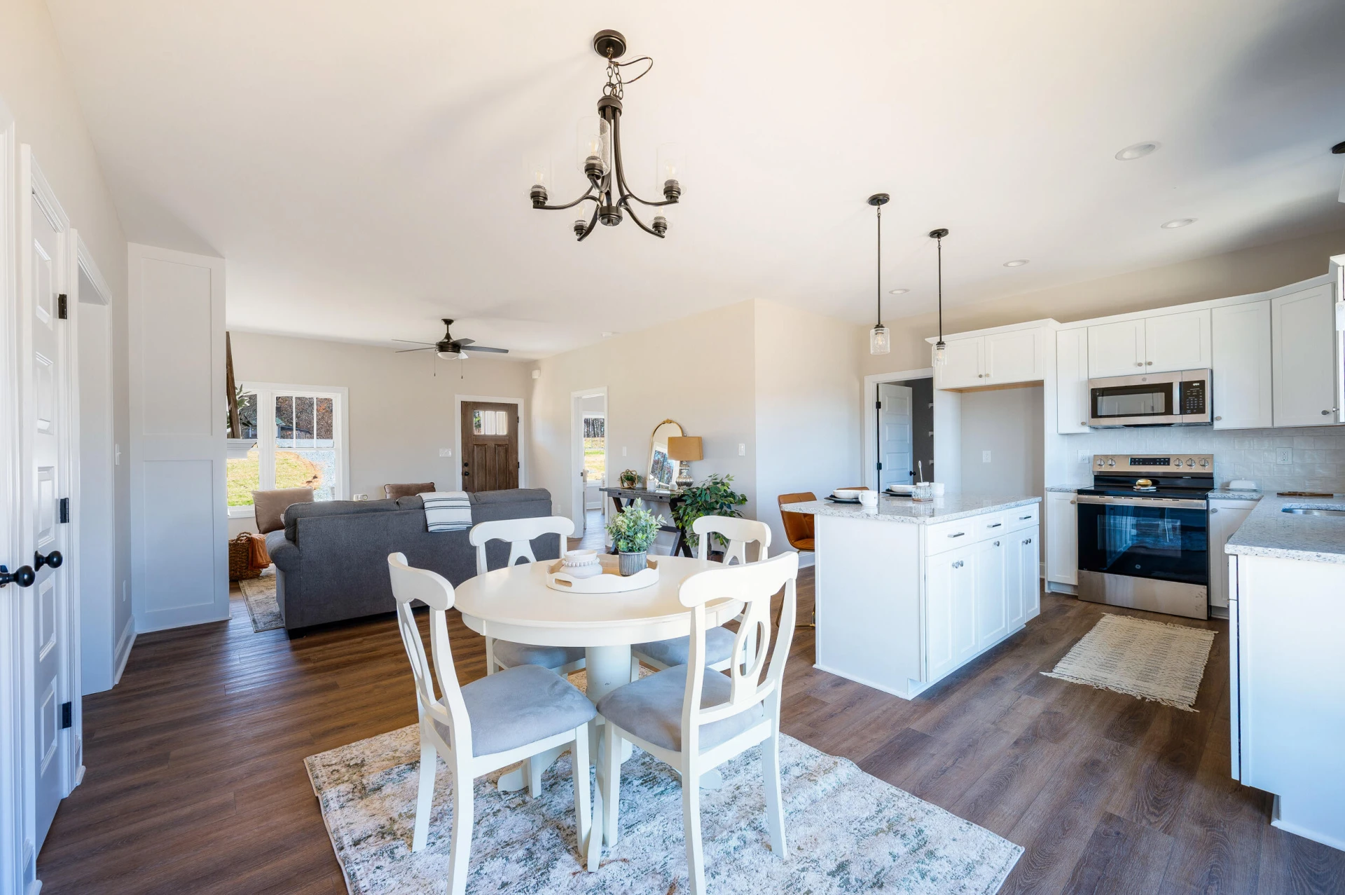 10528 Leesville RD - Photo 9
