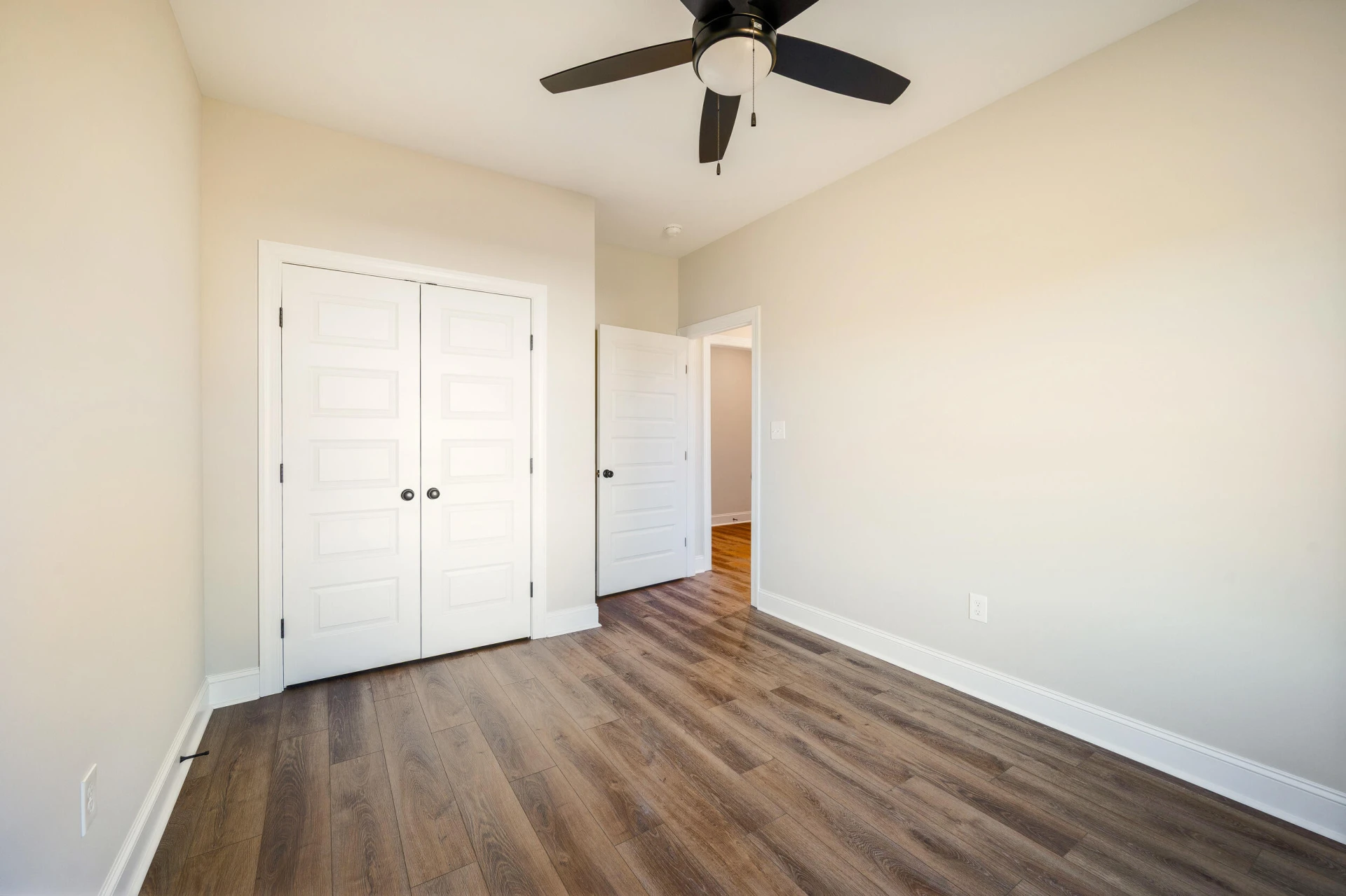 10556 Leesville RD - Photo 10