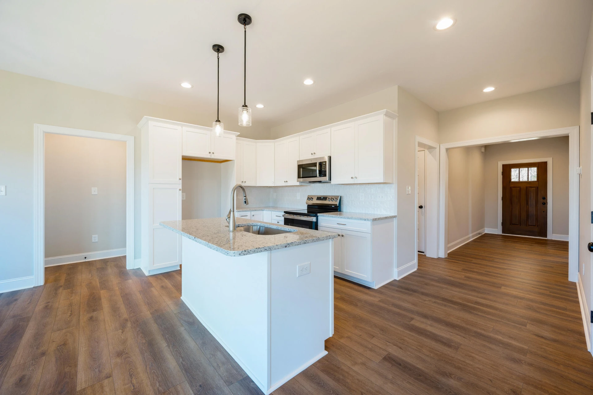 10556 Leesville RD - Photo 18