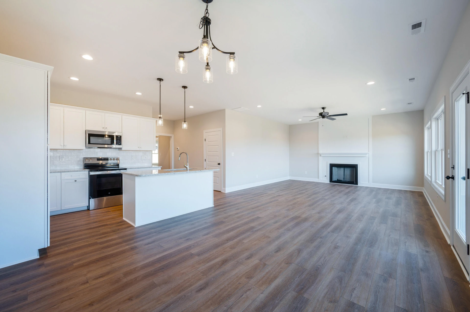 10556 Leesville RD - Photo 24