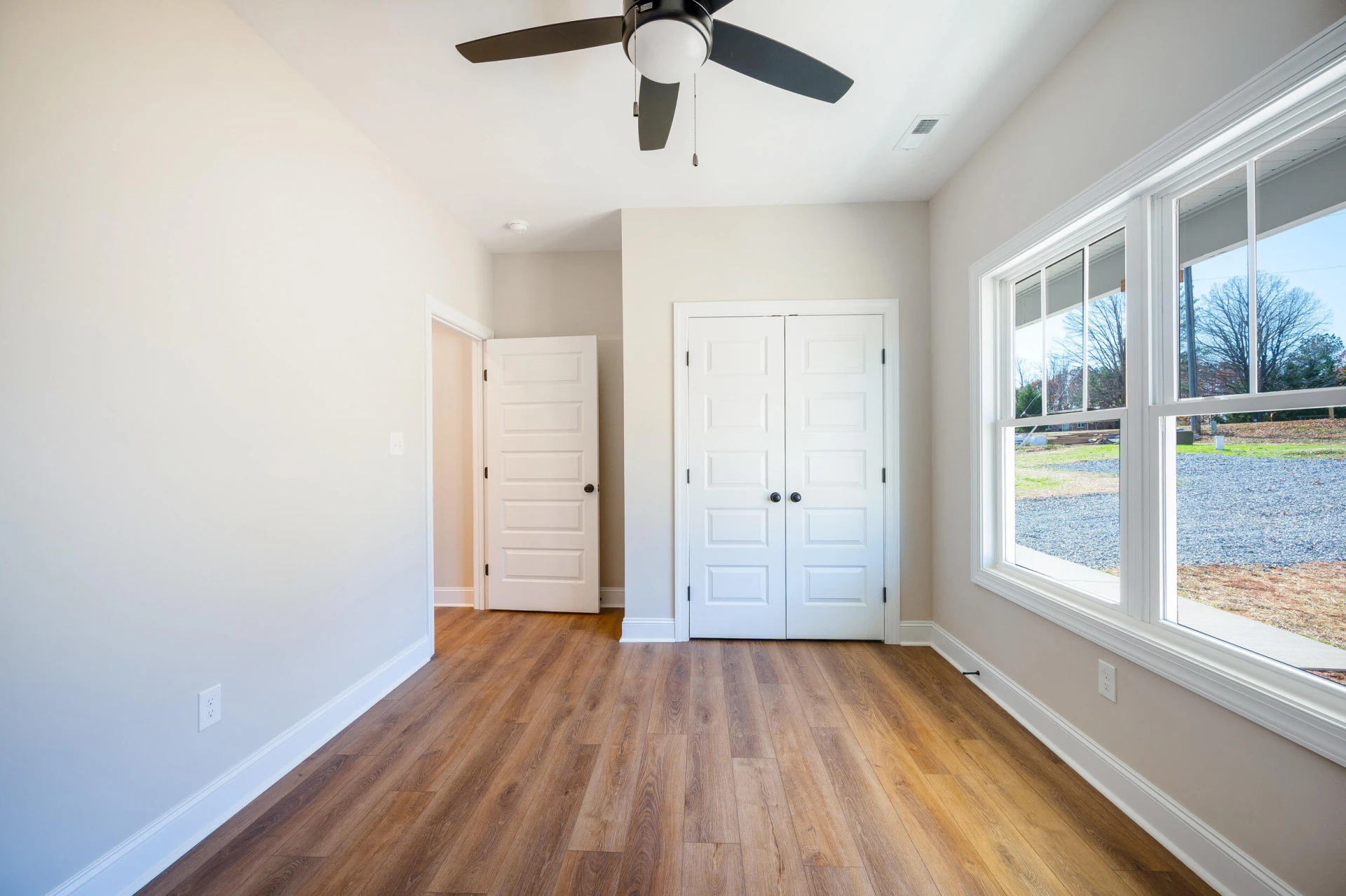 10556 Leesville RD - Photo 8