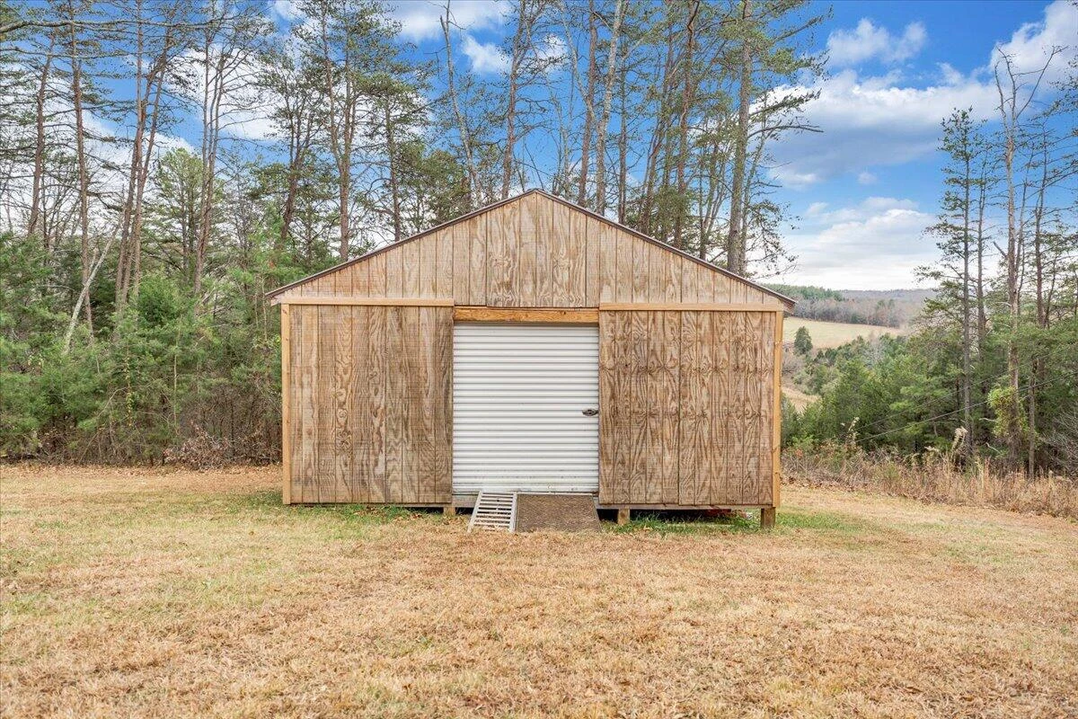 8013 Springwood RD - Photo 42