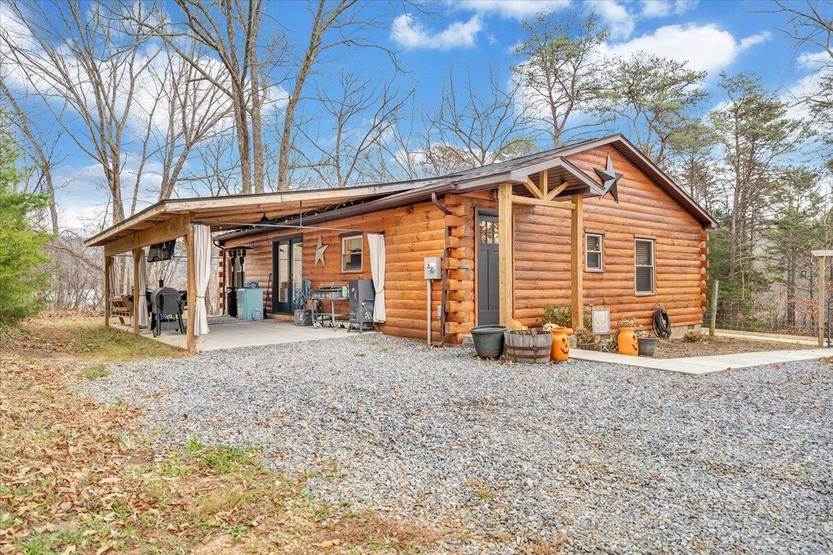 8013 Springwood RD - Photo 6