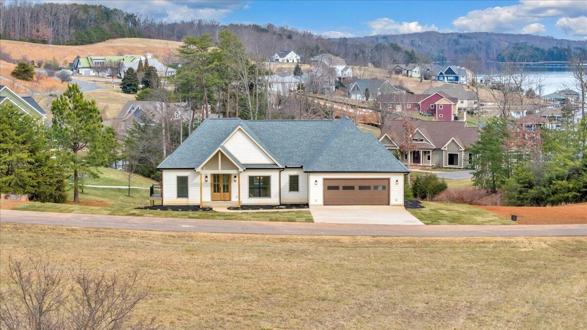 639 Compass Cove CIR - Photo 101