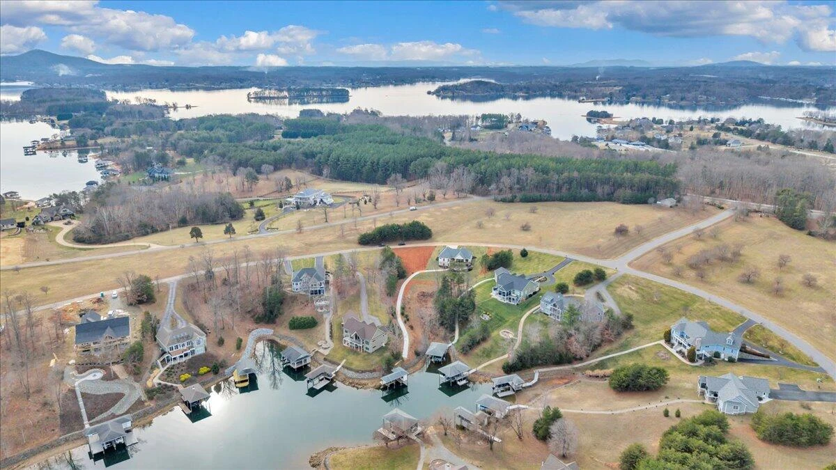 639 Compass Cove CIR - Photo 109