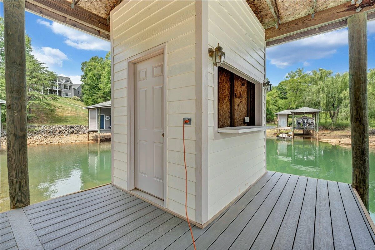 639 Compass Cove CIR - Photo 89