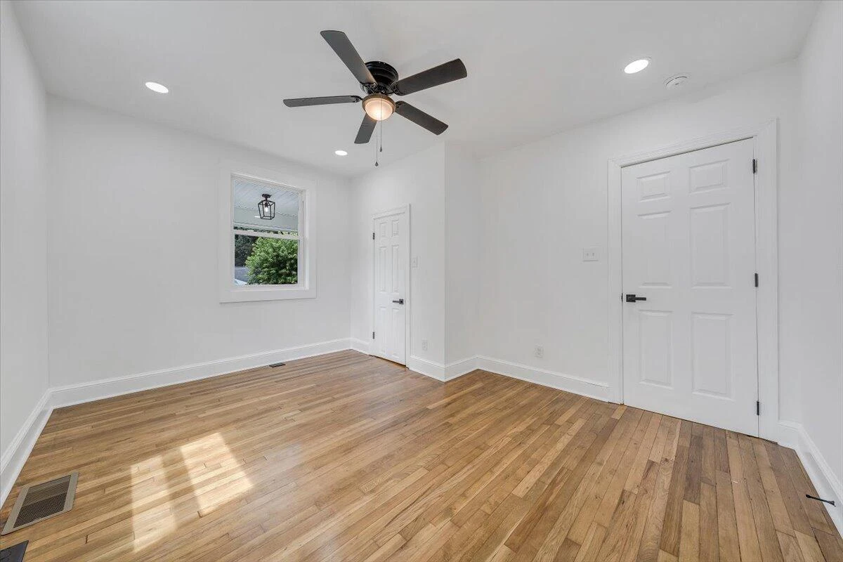 501 5th ST - Photo 22