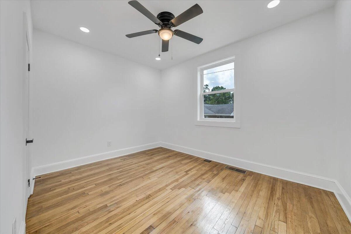 501 5th ST - Photo 23