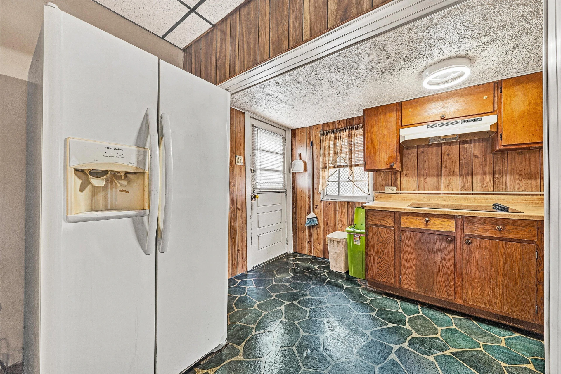 3147 Garden City BLVD SE - Photo 9