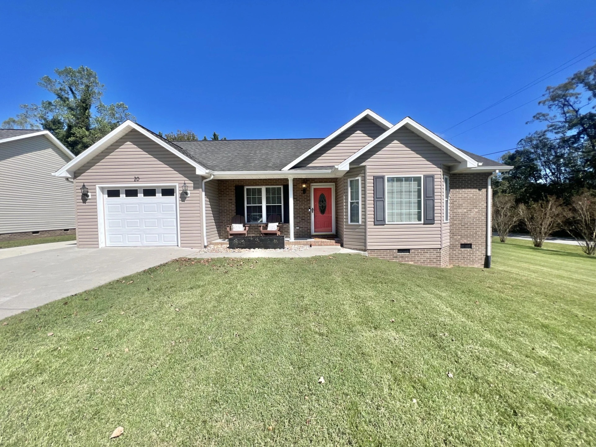 20 Victoria CT - Photo 2