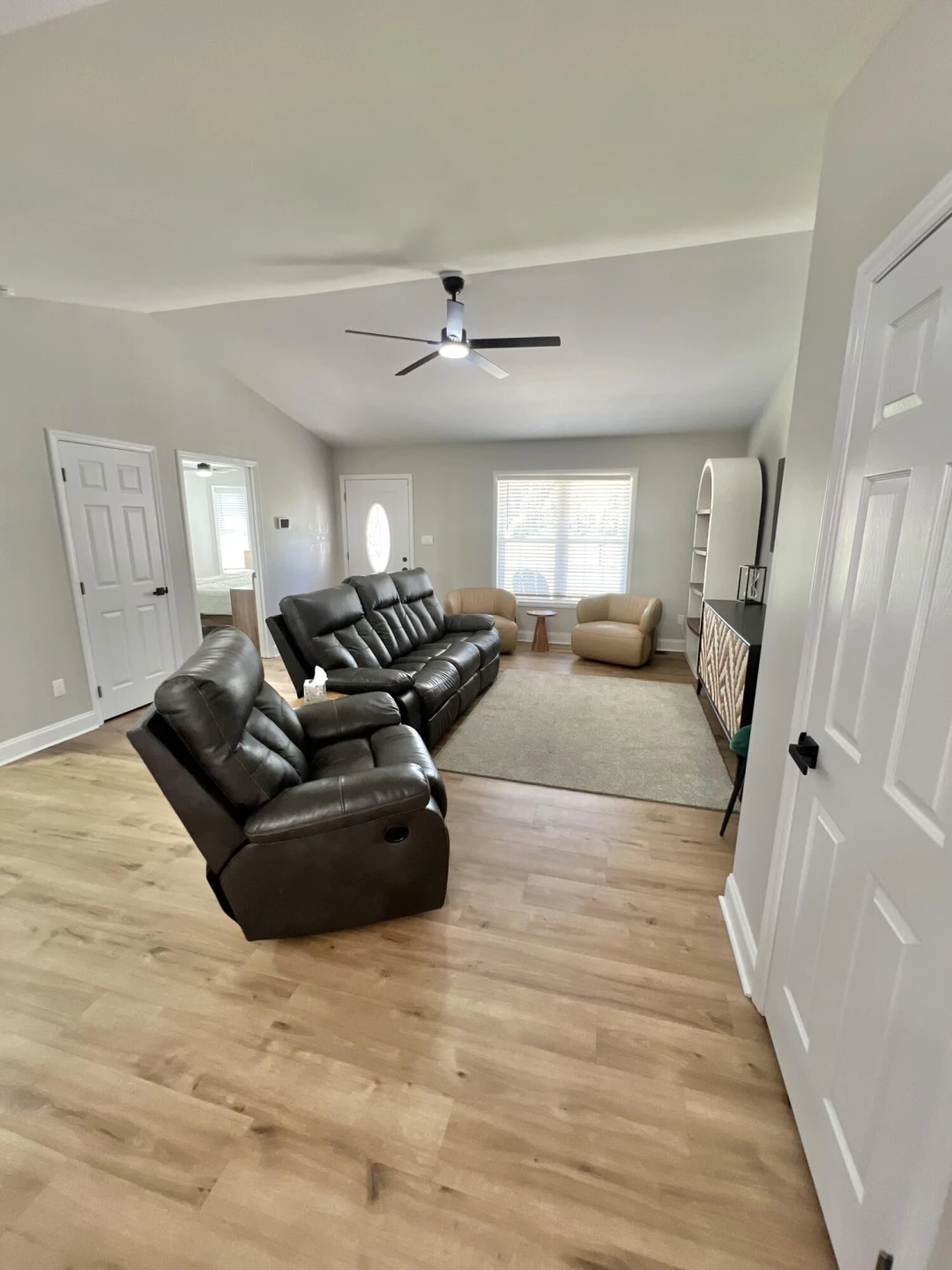 20 Victoria CT - Photo 5