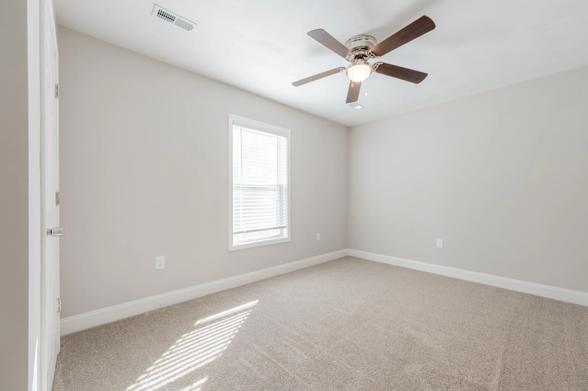 1443 Varnell AVE NE - Photo 20