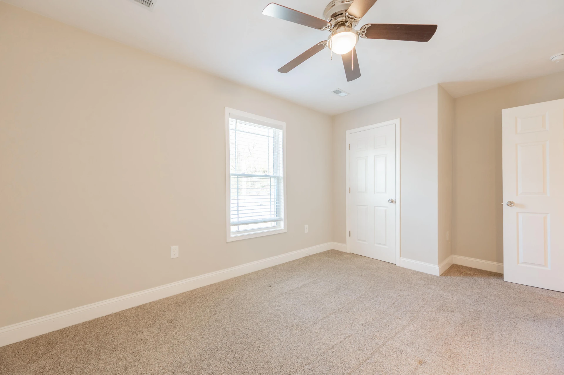 1443 Varnell AVE NE - Photo 27