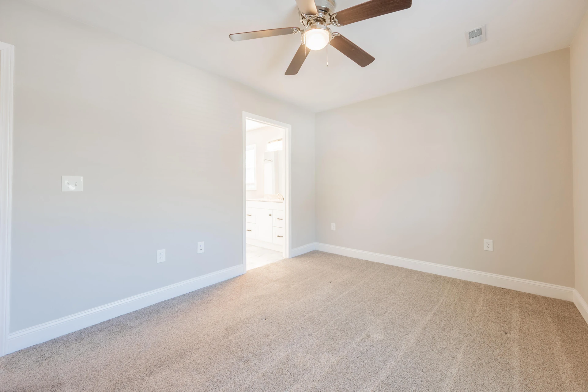 1443 Varnell AVE NE - Photo 28