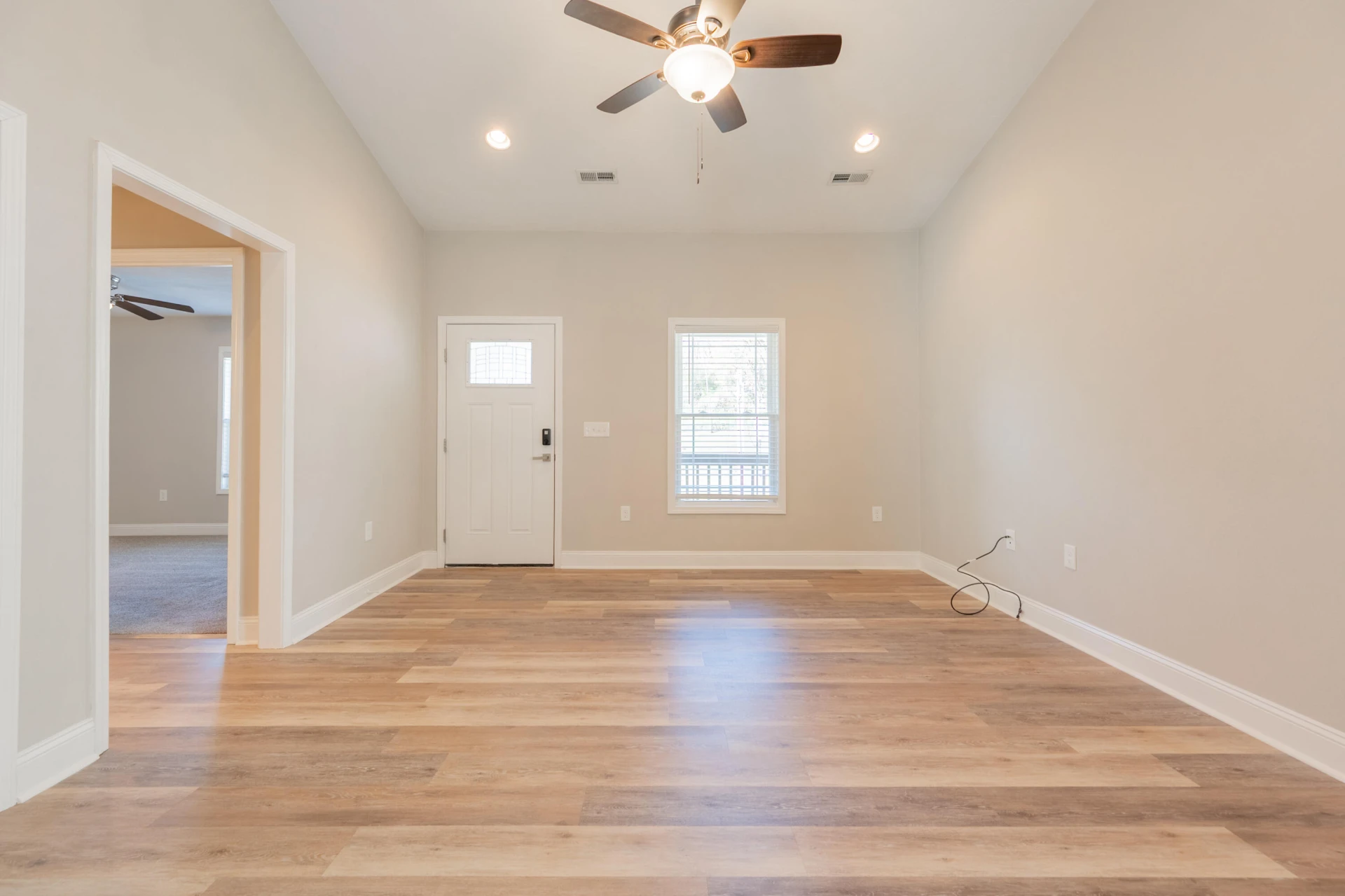 1443 Varnell AVE NE - Photo 9
