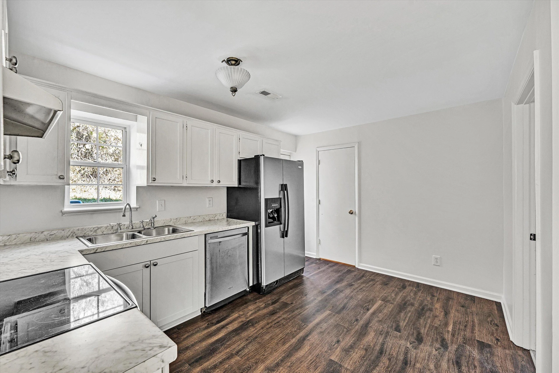 39 Maple AVE - Photo 16