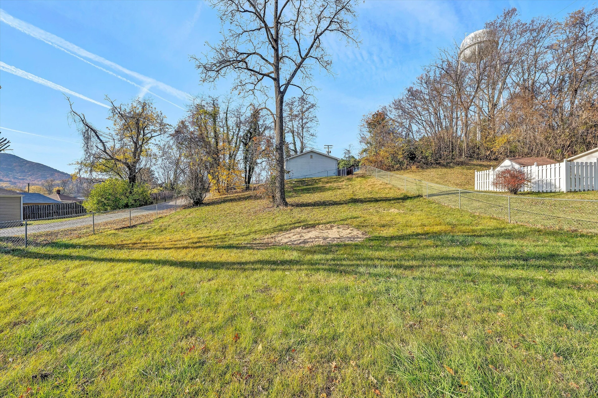 39 Maple AVE - Photo 32