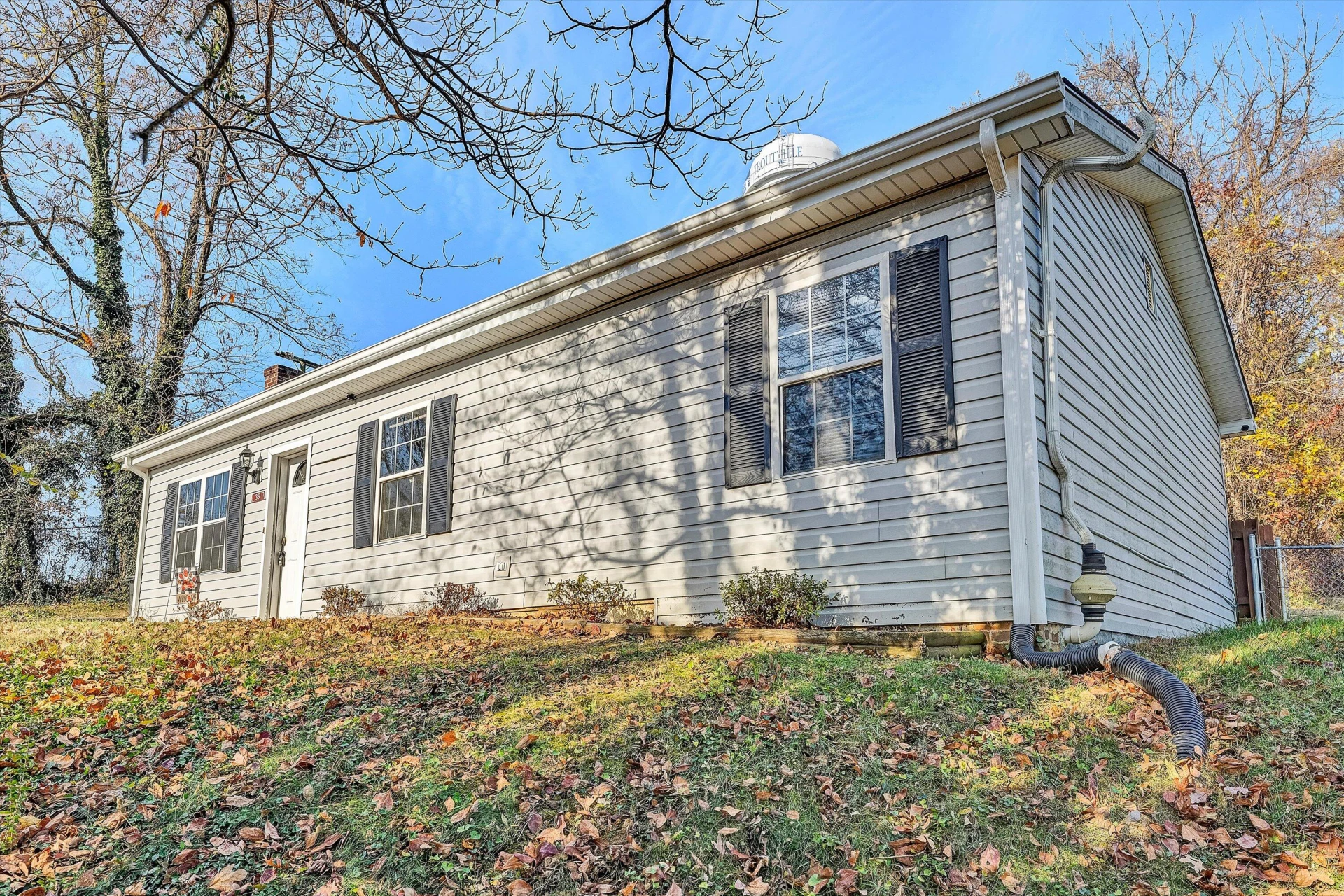 39 Maple AVE - Photo 5