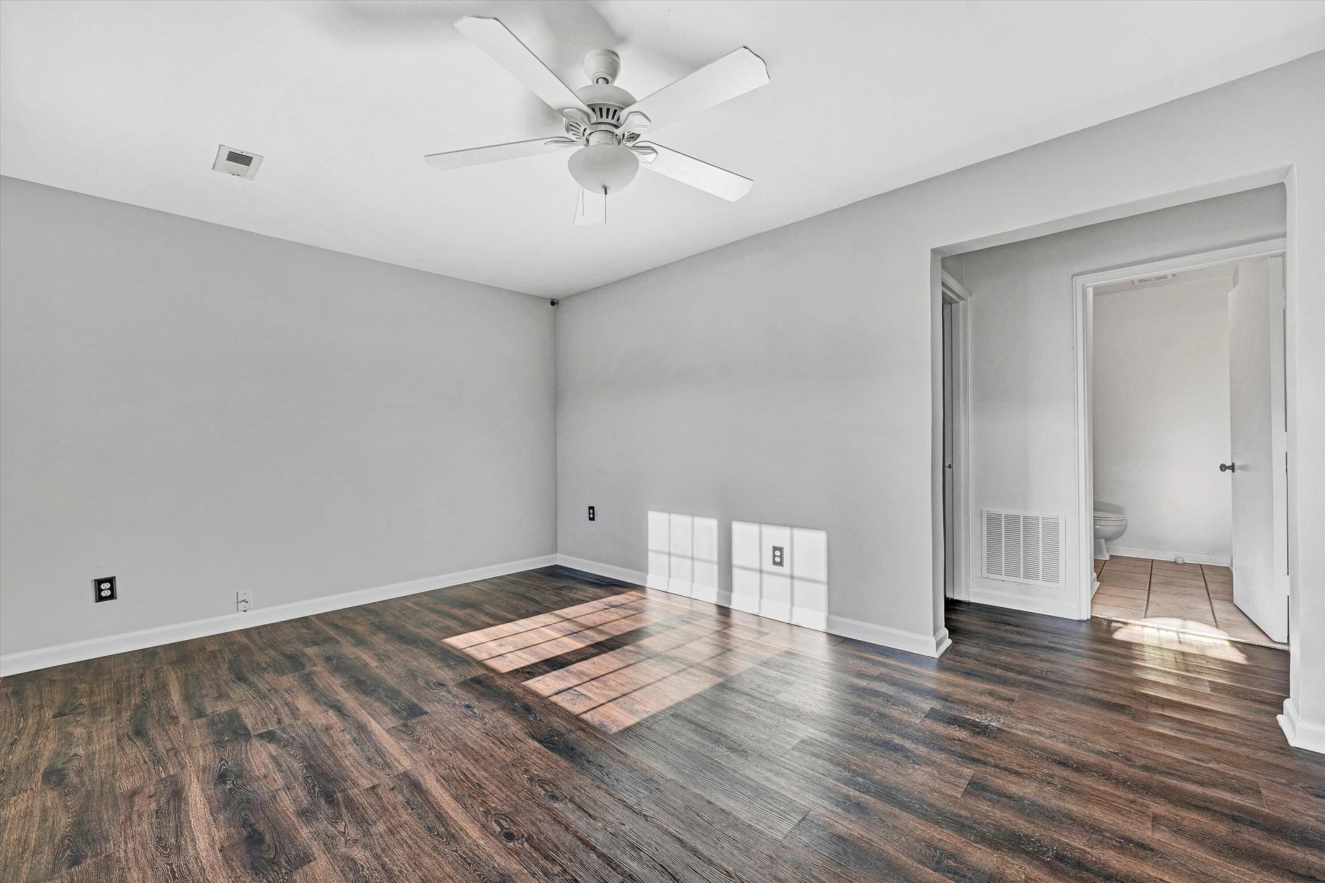 39 Maple AVE - Photo 8