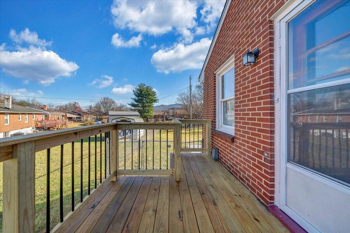 5001 Hazelridge RD NW - Photo 25