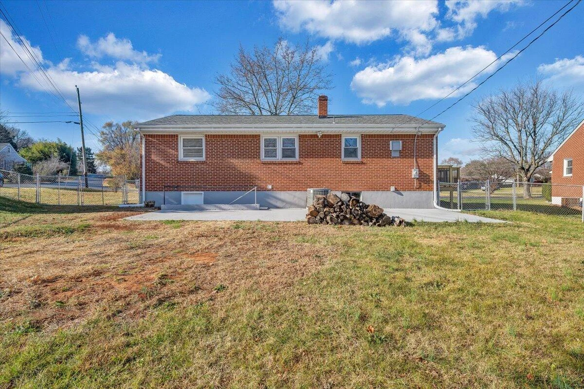 5001 Hazelridge RD NW - Photo 28