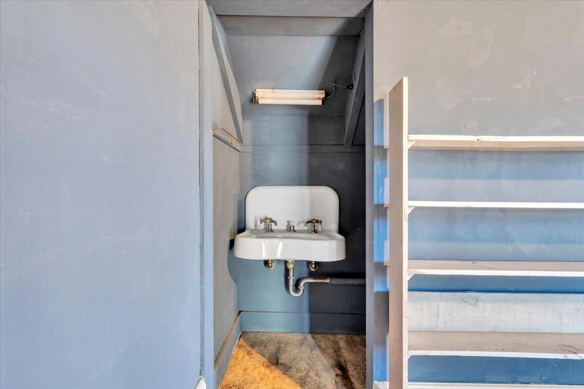 415 Allison AVE SW - Photo 68