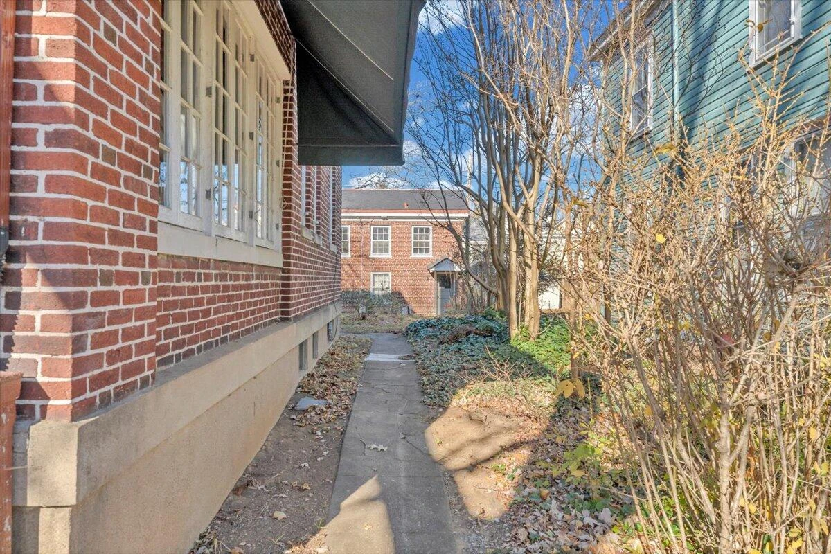 415 Allison AVE SW - Photo 92