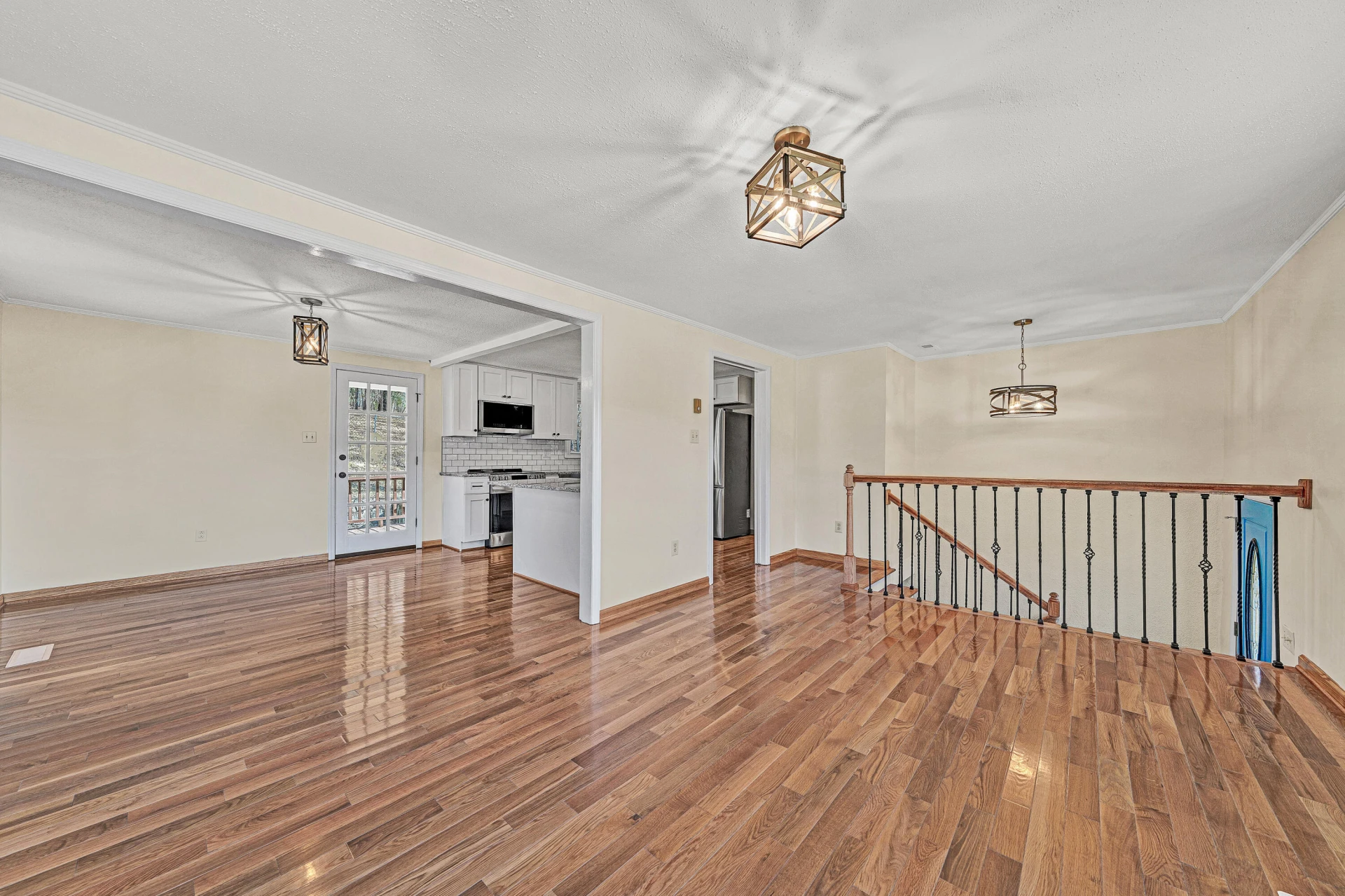4437 Daugherty RD - Photo 6