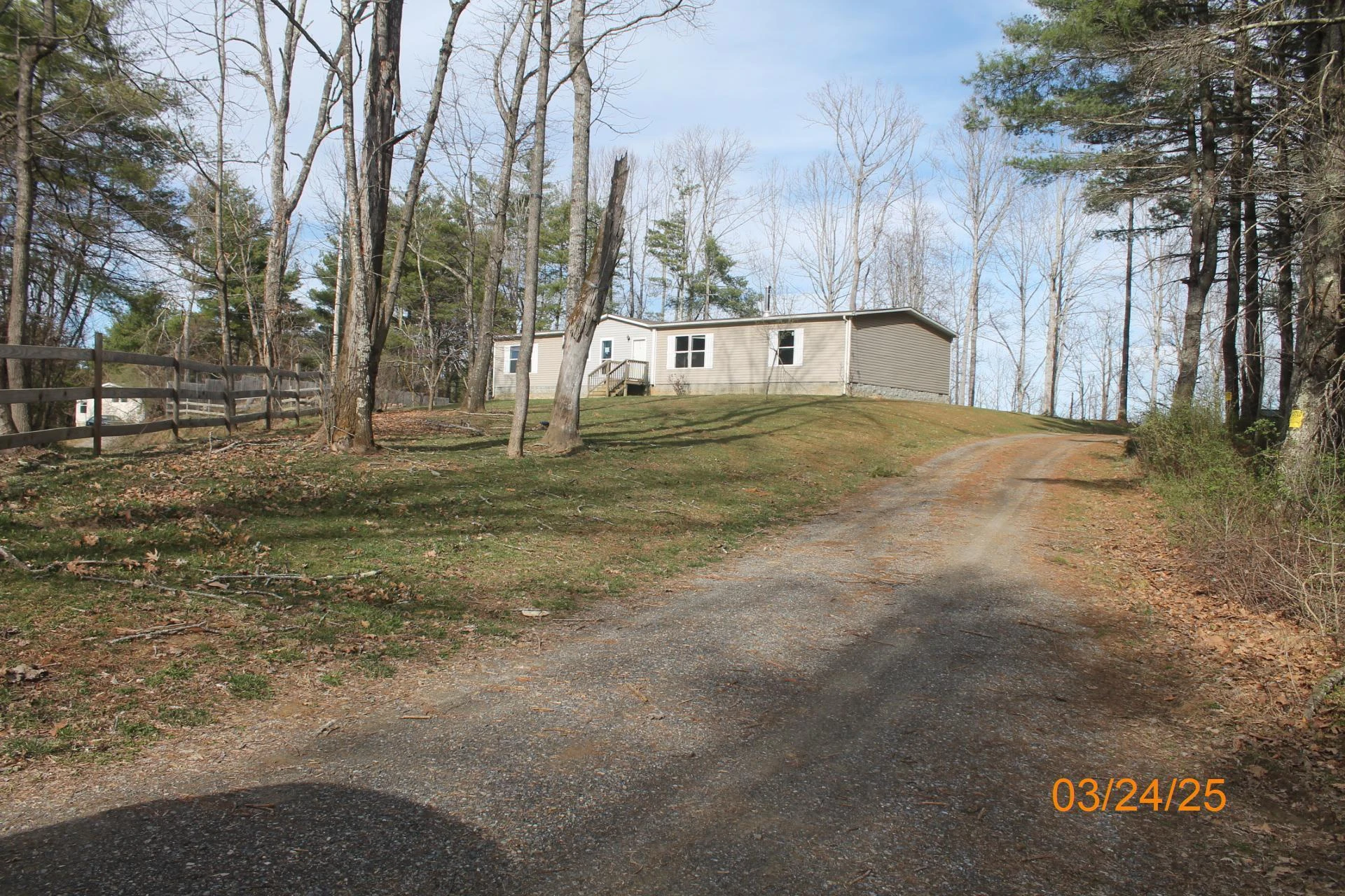 1935 Lick Ridge RD NE